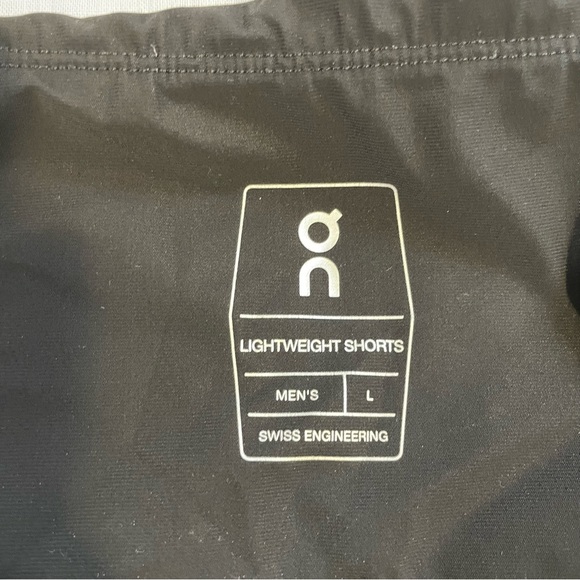 ON Cloud Running Lightweight Shorts - Picture 5 of 8